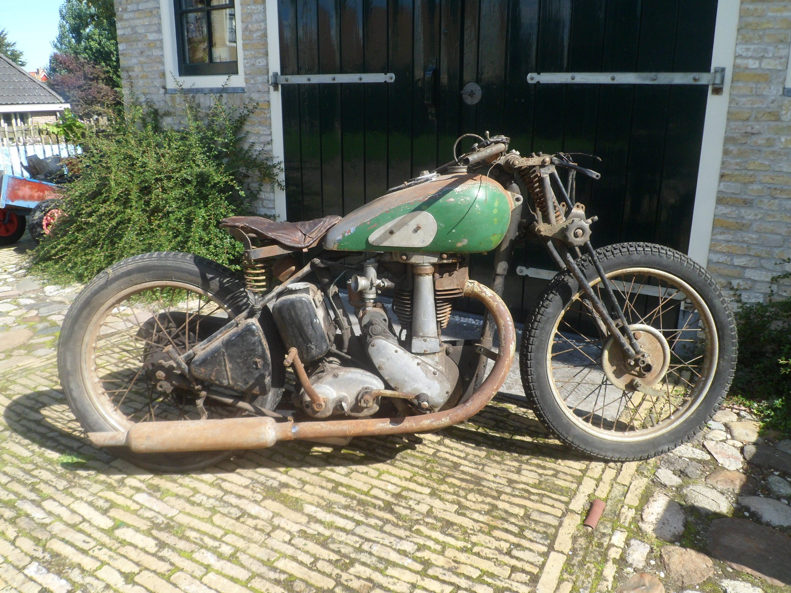 Front three-quarter view of the incomplete BSA M23 project.