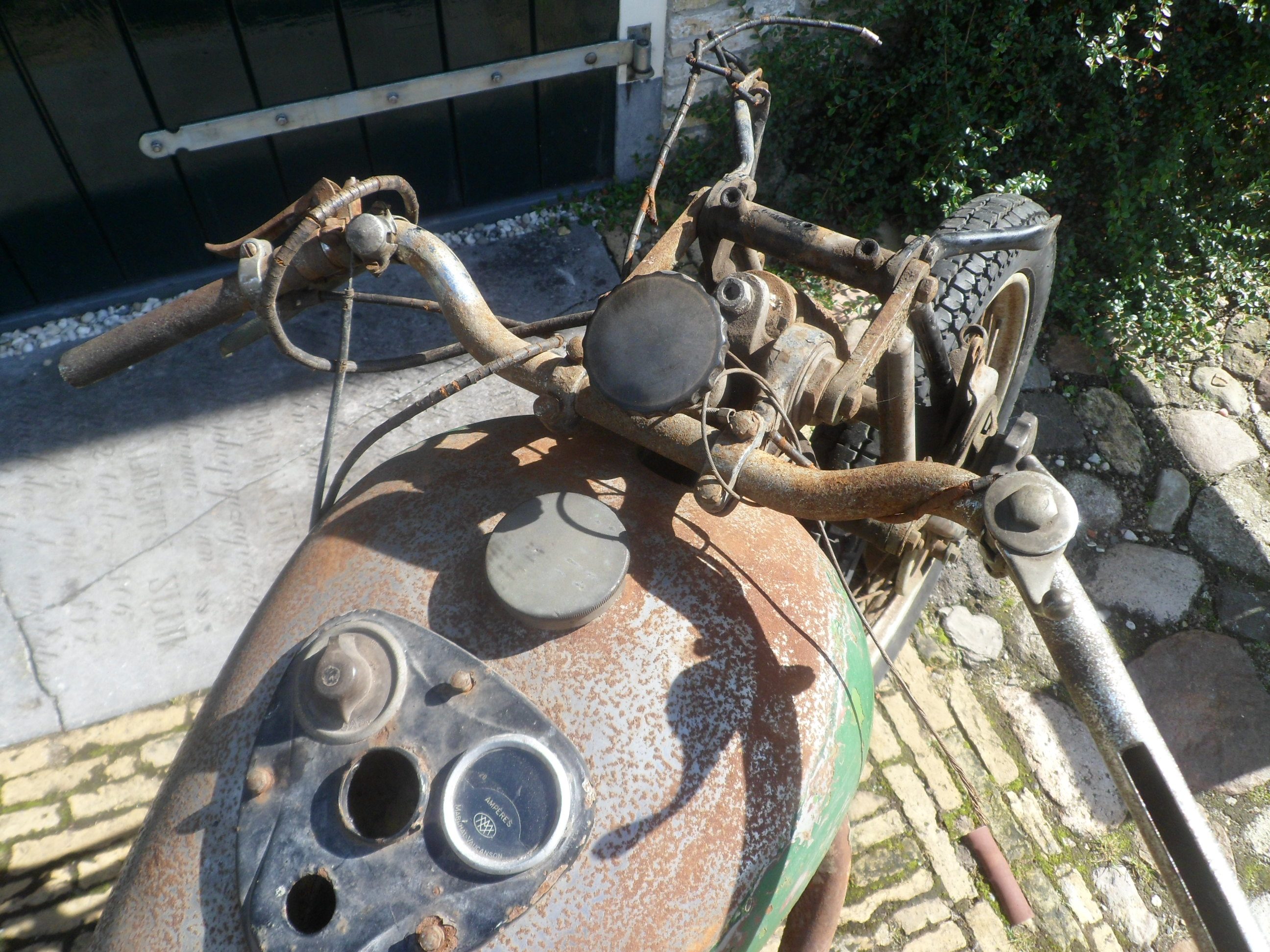 Workshop detail photograph of the BSA M23 project.